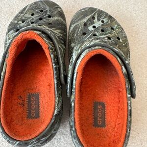 Crocs Kids Camo and Orange Shoes c12 12c